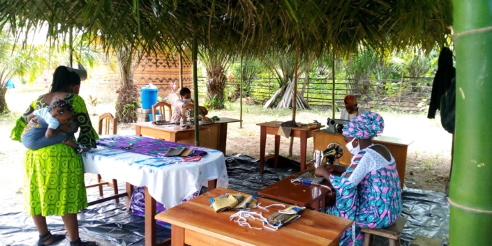 Atelier de confection des cache-nez